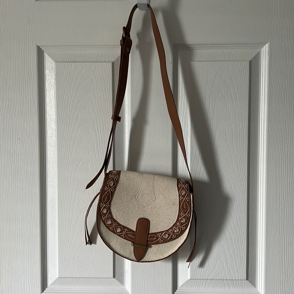AMERICAN EAGLE purse - used once
